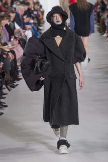 Maison Margiela Fall 2018 Ready-to-Wear , Maison Margiela осень зима 2018 , Fashion show , неделя моды в Париже , PFW , Mainstyles